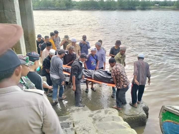 Tak Pulang Seharian HS Ditemukan Tak Bernyawa Dengan Tubuh Yang Tidak Utuh Di Sungai Kampung Masjid